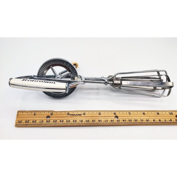 Robinson Hand Crank Egg Beater Vintage Manual Mixer Stainless Steel White Handle - Picture 3 of 14